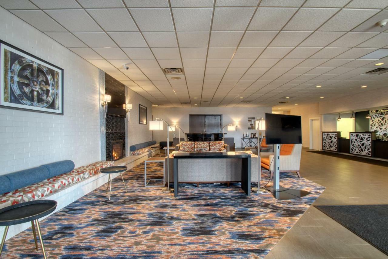 Radisson Hotel And Conference Center Fond Du Lac Eksteriør billede
