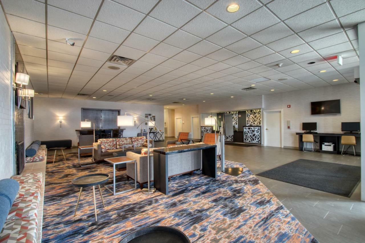Radisson Hotel And Conference Center Fond Du Lac Eksteriør billede